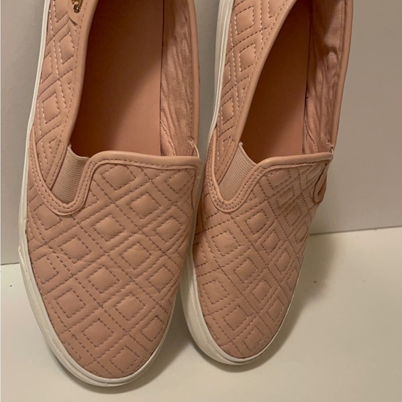 Tory Burch, beautiful pink color slippers - Picture 10 of 11